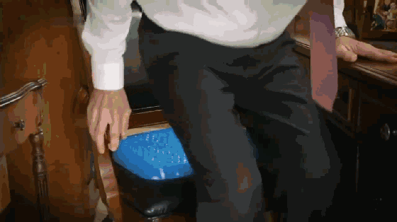 日本超变态的蜂窝坐垫，缓解一天疲惫，宛如在云朵里，放个鸡蛋都不坏，超柔软！