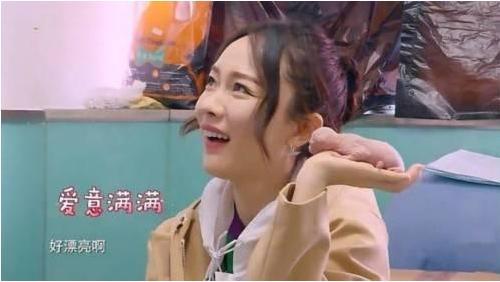 霍思燕现在都当太姥姥了！《妈超》时她家猫下崽，如今崽又生崽啦