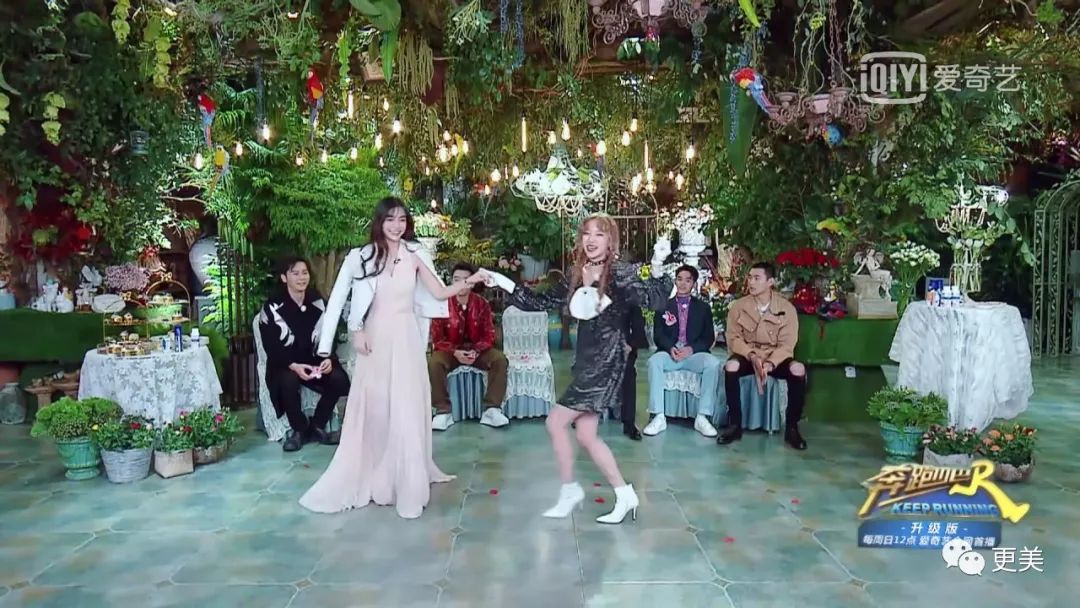 20岁小花跟baby争一姐，身高和沈月一样虐，换头后鼻子宽成阿凡达！