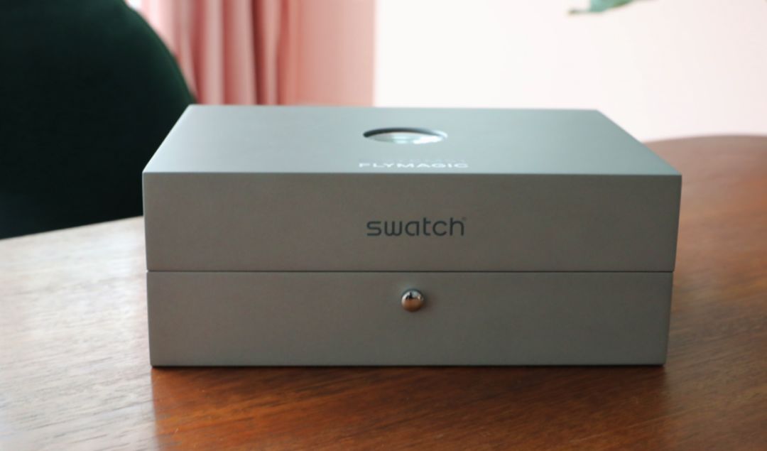 为啥大家都在抢这只SWATCH？新表看起来像10万块，其实只要…