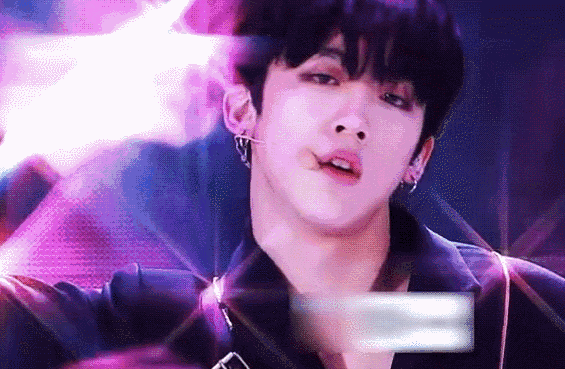 bitch你够了，00后三字女星油腻到让人不适，baby热巴都躲不过？