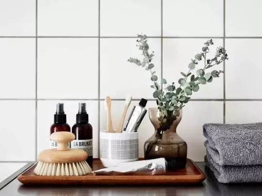 旧毛巾别再当抹布用了，缝一缝挂墙上，看到的人都夸好！