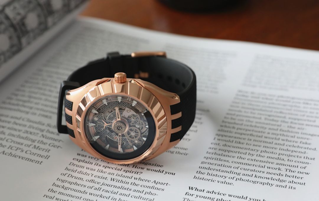 为啥大家都在抢这只SWATCH？新表看起来像10万块，其实只要…