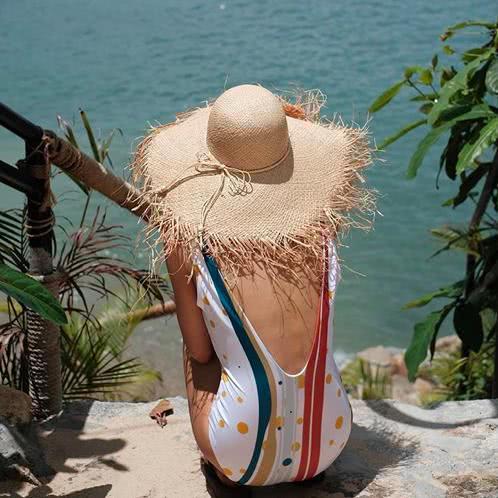 打赢维密居然是它，IG爆红的10个泳衣品牌，今年哪些沙滩必备