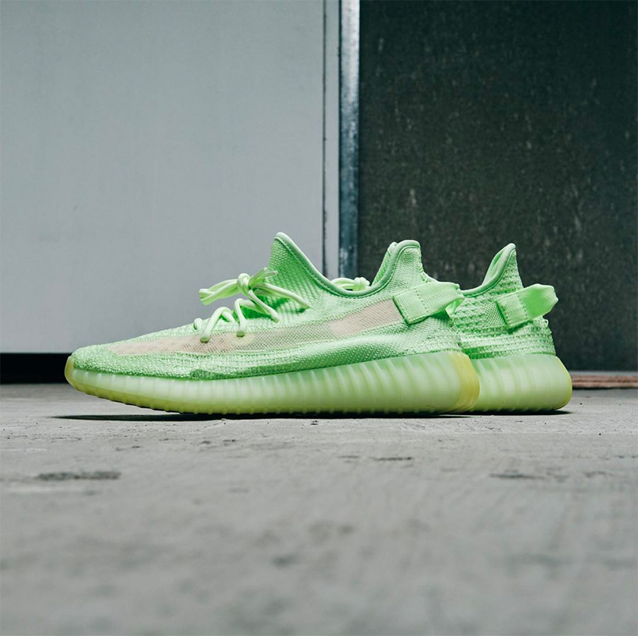 传言货量不大！夜光 Yeezy 350 V2 限时预约开启！