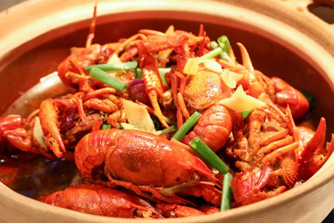 ¥188/位 “露天烧烤 小龙虾”双主题！花园式酒店放大招，6种口味小龙虾轮番刷，青啤、哈根达斯不限量！