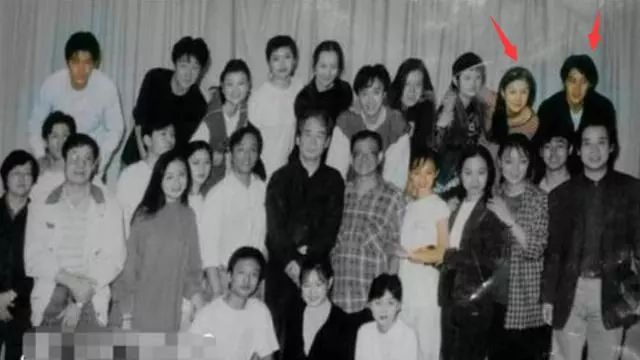 打败章子怡得影后，富商老公狱中去世获百亿遗产，人生比电视剧还狗血