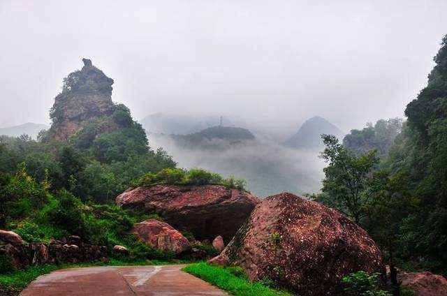 《应物兄》中新儒学大师程济世是作者讽刺的对象还是讴歌的对象? 《应物兄》中新儒学大师程济世是作者讽刺的对象还是讴歌的对象?