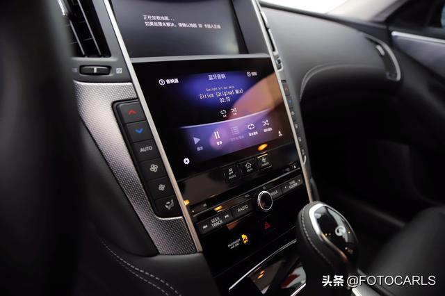 实拍英菲尼迪Q50L 2.0T,内外兼修还大降价,为啥还被BBA狂打脸
