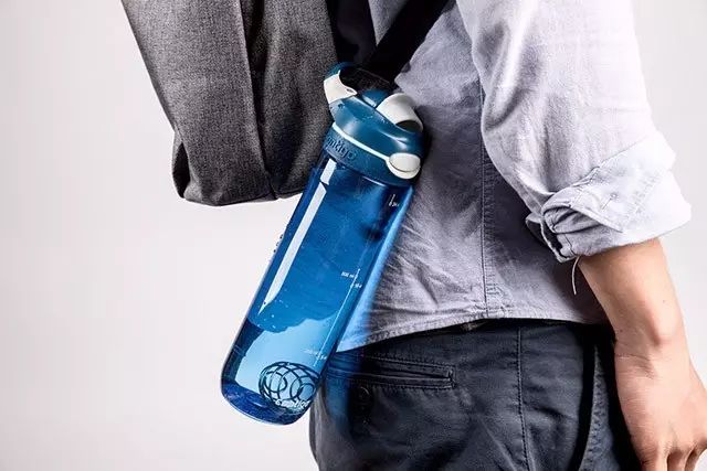 拼团丨你还在拧盖子？我已经喝到水了