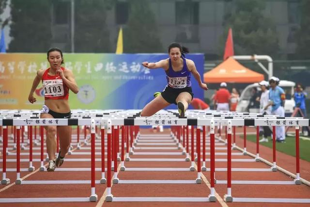 清华田径队再创“十连冠”多图直击2019年首度高校田径运动会现场 清华田径队再创“十连冠”多图直击2019年首度高校田径运动会现场