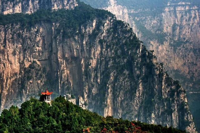 《应物兄》中新儒学大师程济世是作者讽刺的对象还是讴歌的对象? 《应物兄》中新儒学大师程济世是作者讽刺的对象还是讴歌的对象?