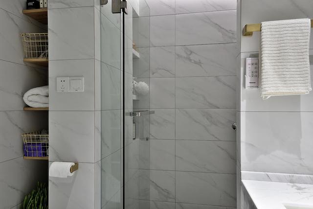 63平米的小户型装修案例，设计非常巧妙，非常时尚有创意