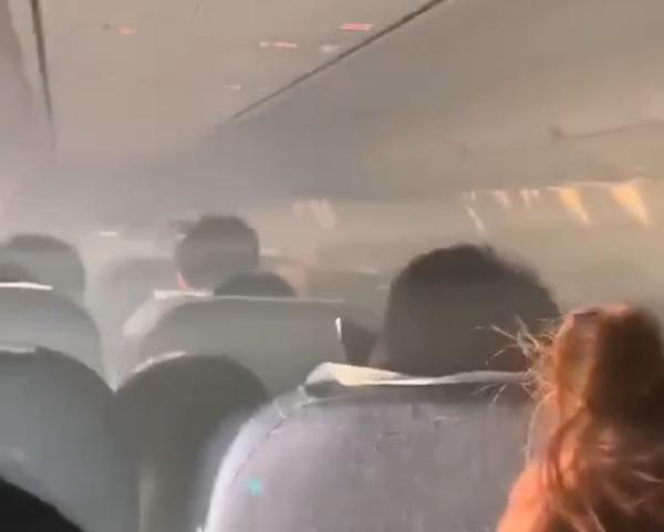 曼谷飞无锡航班客舱冒烟返航 机型为波音737-800