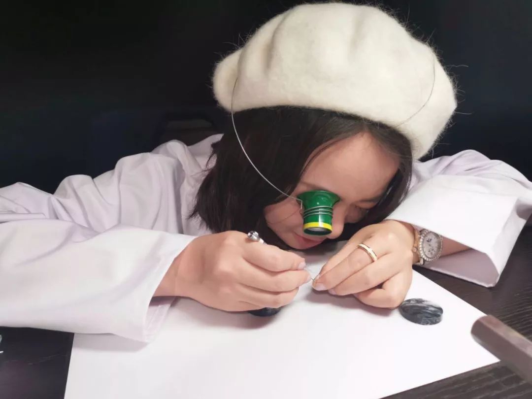 为啥大家都在抢这只SWATCH？新表看起来像10万块，其实只要…