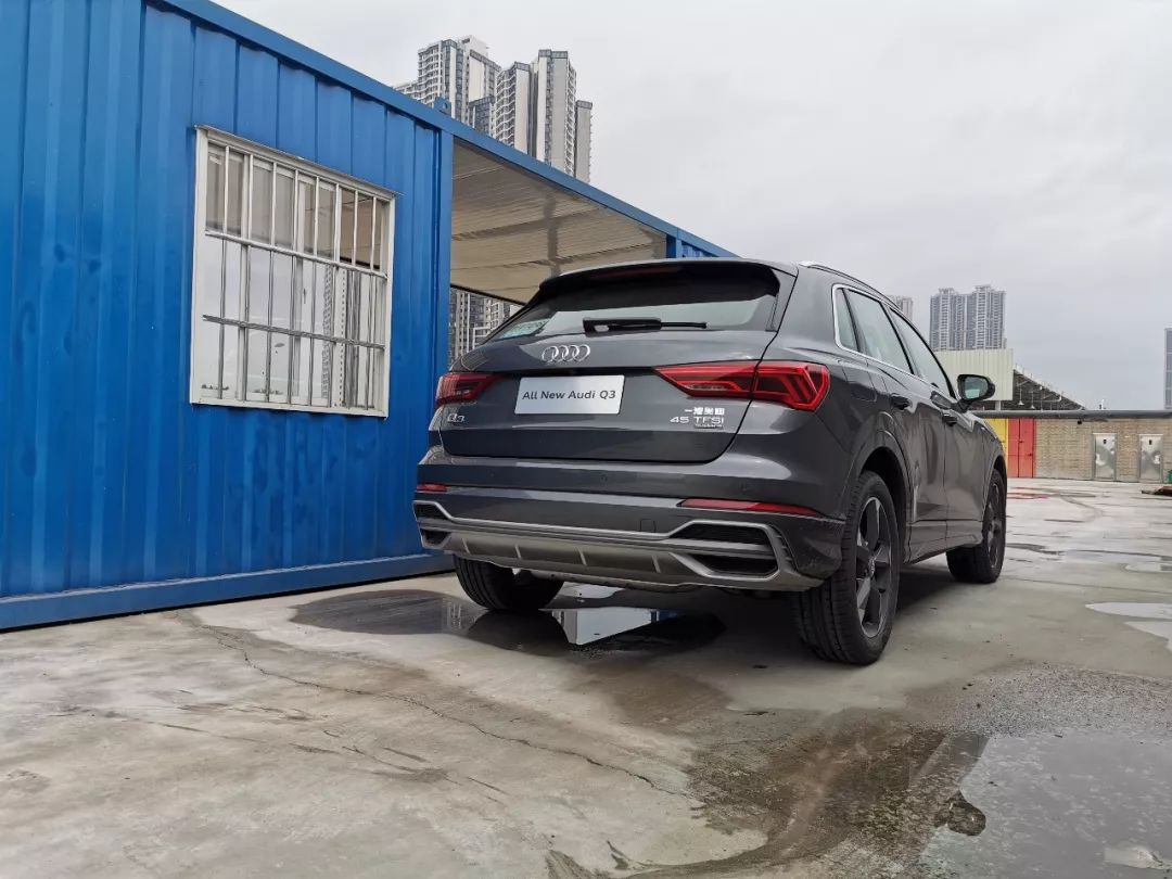 一汽-奥迪首款没有加长的车,全新Q3凭啥这么自信?