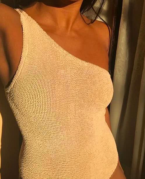 打赢维密居然是它，IG爆红的10个泳衣品牌，今年哪些沙滩必备