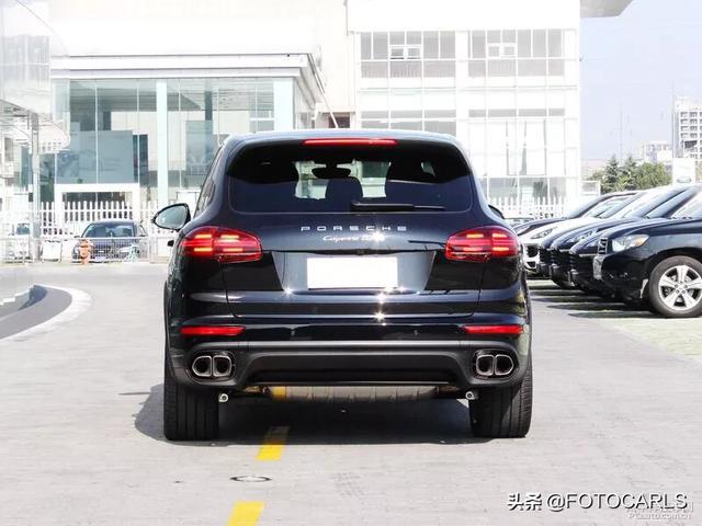 实拍保时捷Cayenne Turbo 4.8T，这代卡宴最帅气，售价221.4万