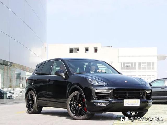 实拍保时捷Cayenne Turbo 4.8T，这代卡宴最帅气，售价221.4万