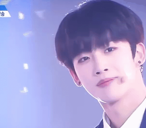 bitch你够了，00后三字女星油腻到让人不适，baby热巴都躲不过？