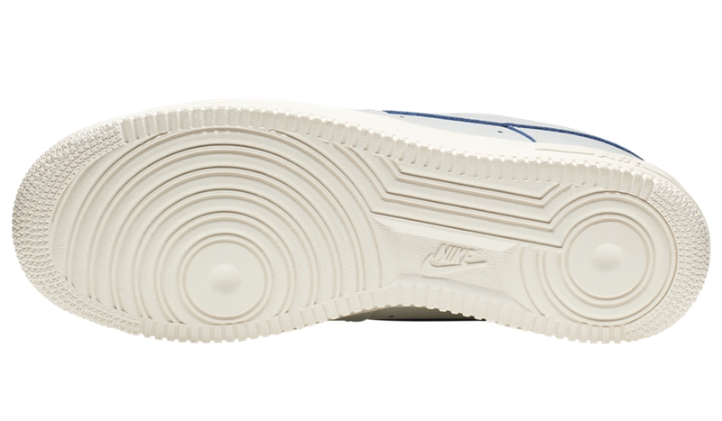 德文·布克专属配色！Air Force 1 PE 即将发售!