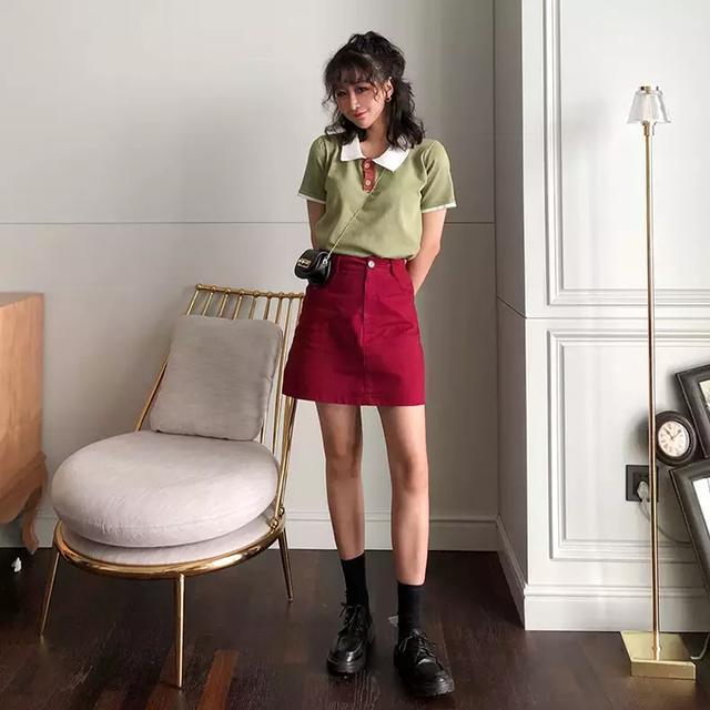 拒绝紧绷与束缚，显高半身裙演绎淑女范