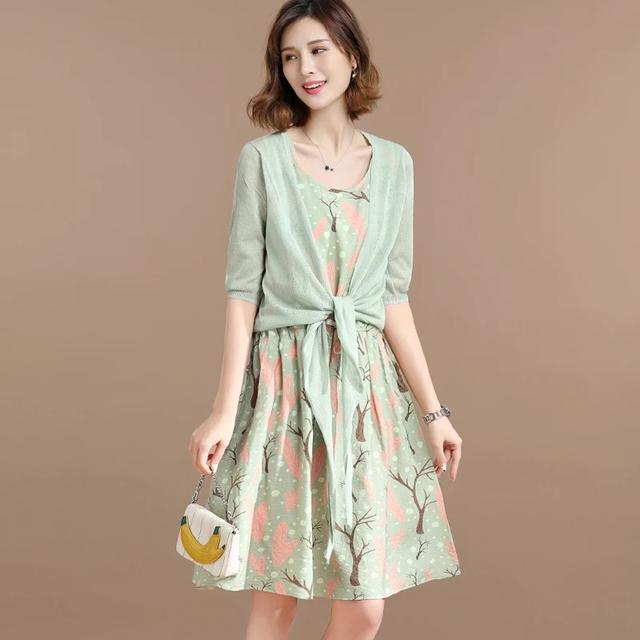 适合奔四女人穿两件套裙，洋气好看显文艺