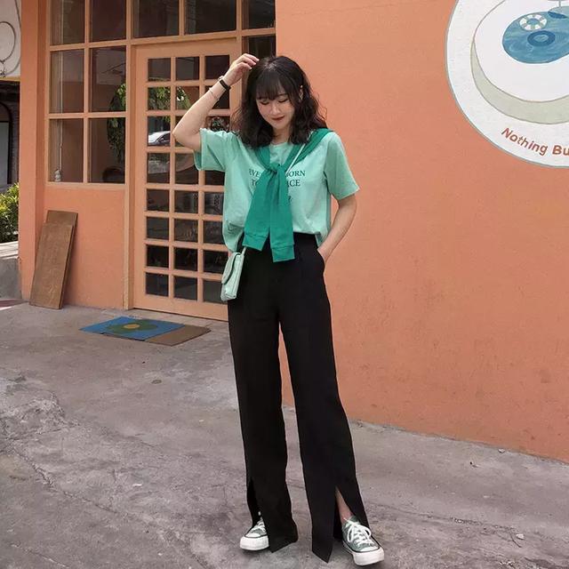 做元气少女,有这几款短袖T恤就够了 做元气少女,有这几款短袖T恤就够了