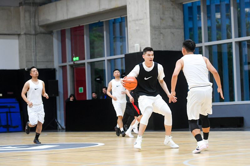 竟搭载 Nike 缓震！这双 Converse 实战篮球鞋全是惊喜！