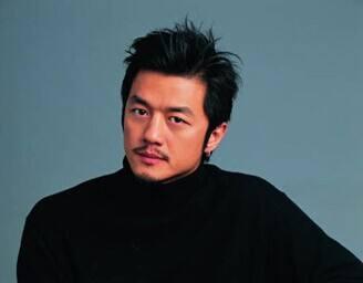 李亚鹏新女友像王菲,年轻时候的他为何异性缘这么好 李亚鹏新女友像王菲,年轻时候的他为何异性缘这么好