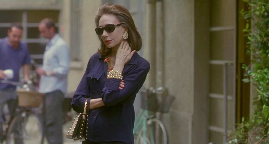 从《雪国列车》到《阴风阵阵》，这位雌雄莫辨的“外星人姐姐”身上到底有多少种美？