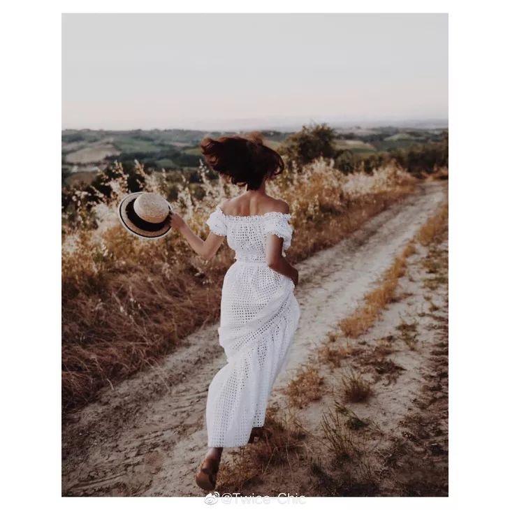 穿朴信惠田馥甄同款“订婚裙”的，今天都过节