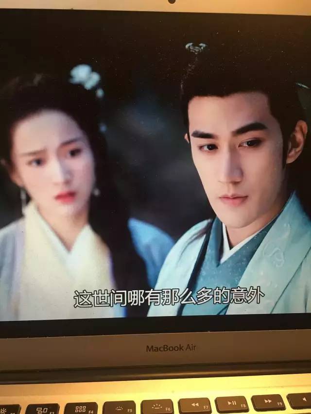 打败章子怡得影后，富商老公狱中去世获百亿遗产，人生比电视剧还狗血