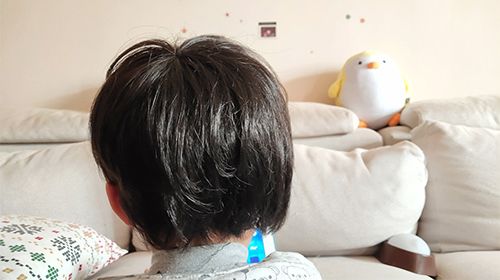 没事儿千万不要自己给孩子理发，不然哈哈哈哈哈哈哈