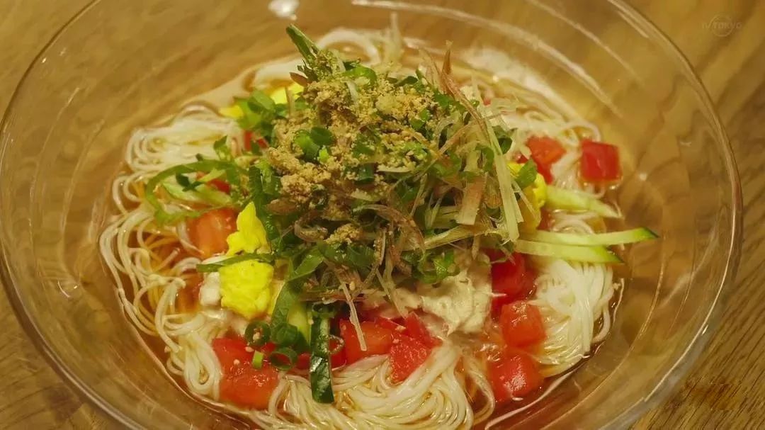 还没给对象买礼物咋办？急，在线等！