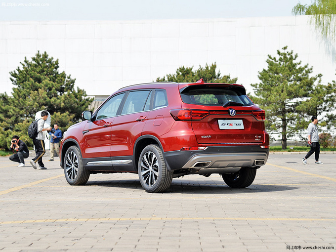 8万元预算想买SUV,听说比亚迪太费油,有其他的车型推荐吗?
