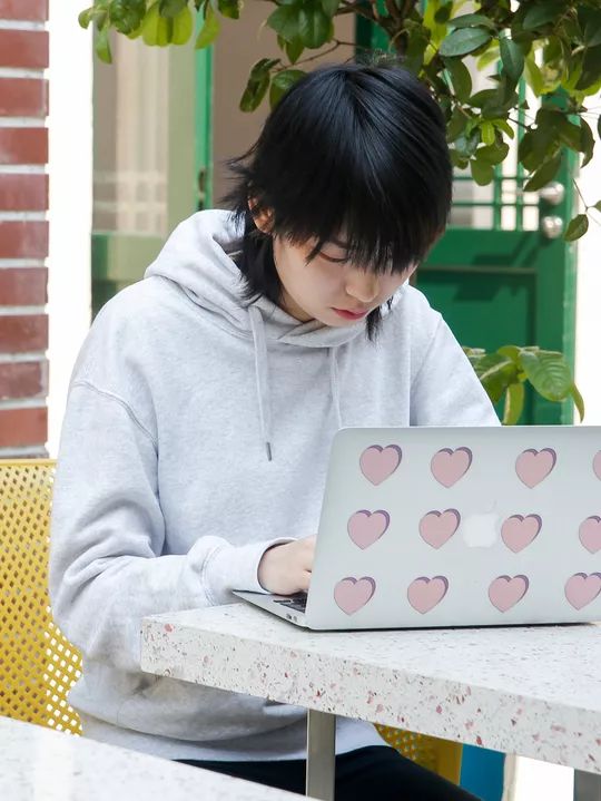 为“I”发电 | 今年520，我给一对情侣拍了两组大片！