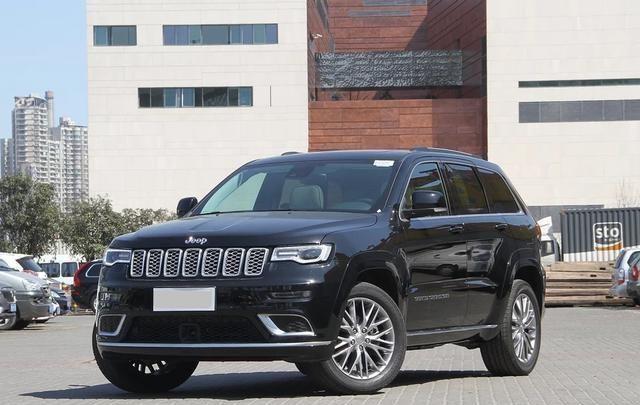 Jeep旗舰不行了?降到35万霸气超揽胜,配空气悬挂3.0L,无人理
