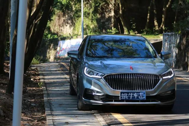 5个国产品牌换logo后成最美车标,红旗最彻底,比亚迪颜值高