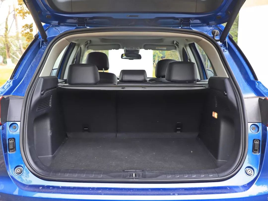 轴距2710mm,10万级别最具国际范儿的国产SUV,值得入手吗?