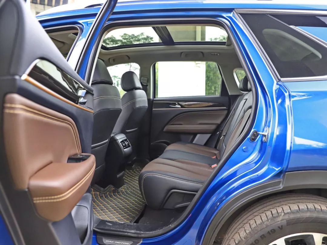 轴距2710mm,10万级别最具国际范儿的国产SUV,值得入手吗?