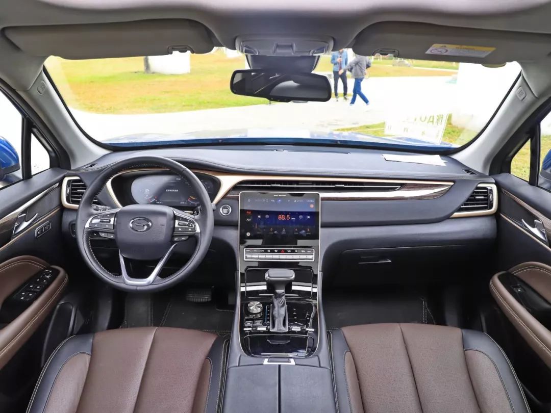轴距2710mm,10万级别最具国际范儿的国产SUV,值得入手吗?
