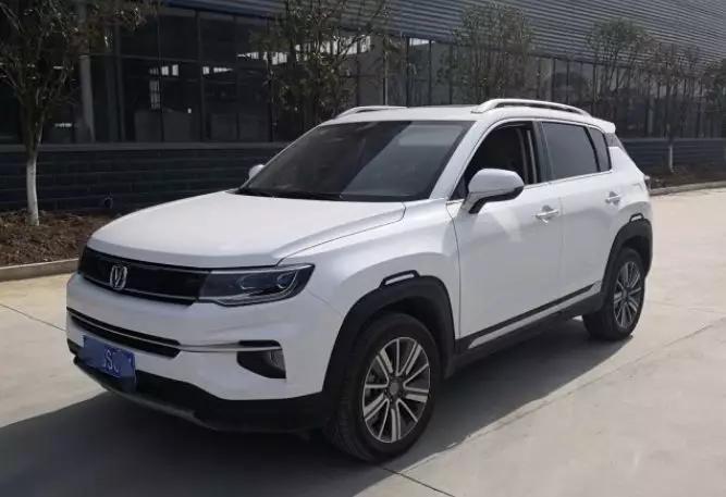 CS35 PLUS车主口碑出炉!颜值高、配置丰富,油耗有惊喜