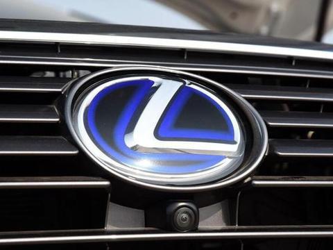 奔驰宝马奥迪纳闷了，雷克萨斯在华为何越加价越俏销？