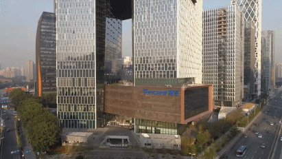 18亿腾讯超级总部到底有多酷?攀岩、打篮球、刺激战场,还有一条凌空酷玩跑道!