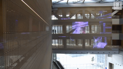 18亿腾讯超级总部到底有多酷?攀岩、打篮球、刺激战场,还有一条凌空酷玩跑道!