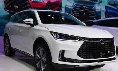 比亚迪新车标曝光，众人说法各不相同，网友：还不如我来设计！