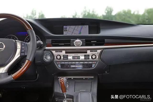 实拍|六代雷克萨斯ES350 V6,沙漏脸才是真经典,售价超65万