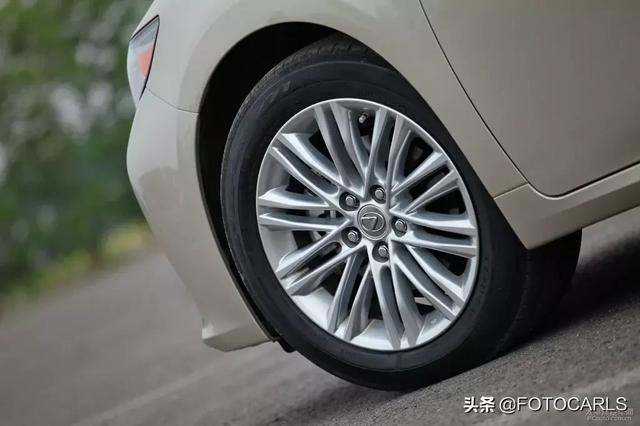 实拍|六代雷克萨斯ES350 V6,沙漏脸才是真经典,售价超65万