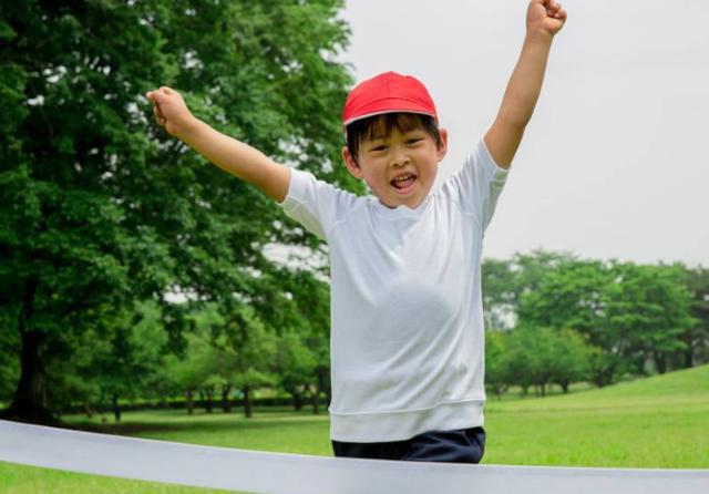 哈佛研究发现：儿童大脑发育高峰期一生就只有3次，错过影响一生